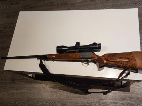 Se vende conjunto perfecto para la caza, Blaser R8 luxus en calibre 338 winchester magnum junto a un Zeis 00