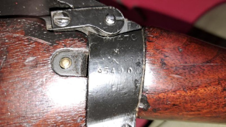 Rifle Enfield en calibre 303 british original
Lleva conmigo 35 años ,no ha disparado mas de 300 disparos 42