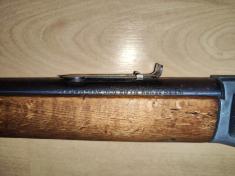 Vendo carabina 22 de palanca marca Erma.
Restaurada de maderas. Con uso.
Se encuentra en Zaragoza...€
No 01