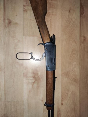 Vendo carabina 22 de palanca marca Erma.
Restaurada de maderas. Con uso.
Se encuentra en Zaragoza...€
No 00