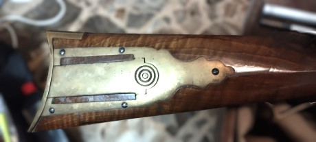Vendo Carabina HAWKEN cal 50 Marca EX fabricado en España. 
Varios accesorios: 35 maxibalas y turquesa 00