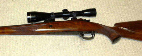 Vendo rifle Santa Barbara calibre .308 terminado por Diego Godoy, con culata de madera de nogal seleccionado 00