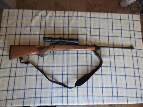 Vendo rifle cerrojo Mauser M03 en calibre 300 WSM con monturas originales Mauser. Precio 1900 €. Regalo 02