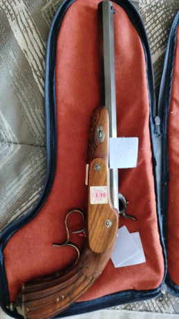 Hola:
En venta por falta de uso. Creo que la he usado una vez. La compré hace años a un compañero que 02