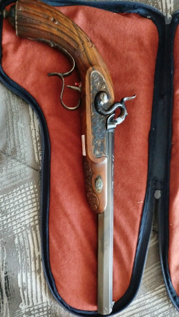 Hola:
En venta por falta de uso. Creo que la he usado una vez. La compré hace años a un compañero que 01