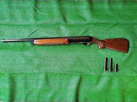 Benelli modelos SL121 cal. 12/70 con chokes exteriores. Se entrega con 4 chokes (cilindrico, 4 estrellas, 00