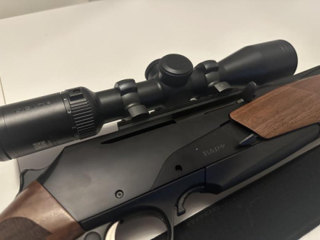 Rifle comprado nuevo el año pasado , BROWNING 4x HUNTER BAR, nueva generación de rifles BAR , en calibre 10