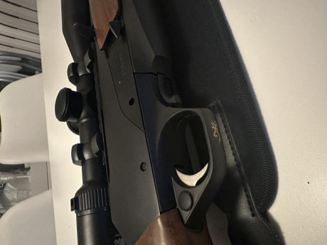 Rifle comprado nuevo el año pasado , BROWNING 4x HUNTER BAR, nueva generación de rifles BAR , en calibre 22