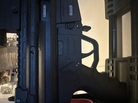 Doy cargador de 22 balas con punto rojo !!
Semiautomático, buena presion, ligero y rápido !
Calibre 22Lr.

Peso: 10