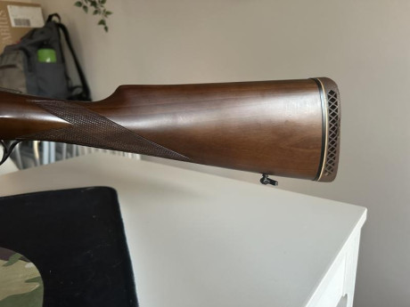 Calibre 12 , 3 y 1 estrellas fijas !!
Expulsora !
En perfecto estado , 71cm.
Doble gatillo 1200bar.

Hermanos 01