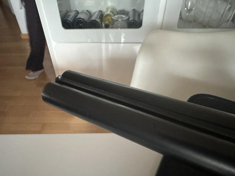 Calibre 12 , 3 y 1 estrellas fijas !!
Expulsora !
En perfecto estado , 71cm.
Doble gatillo 1200bar.

Hermanos 11