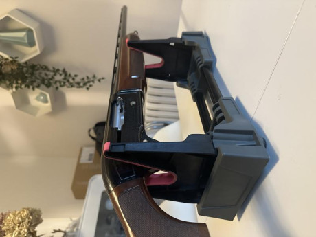 Con choques intercambiables.
Escopeta increíble , robusta .
Cañón de 71cm.
Calibre 12.

500eu

Hablarme 12