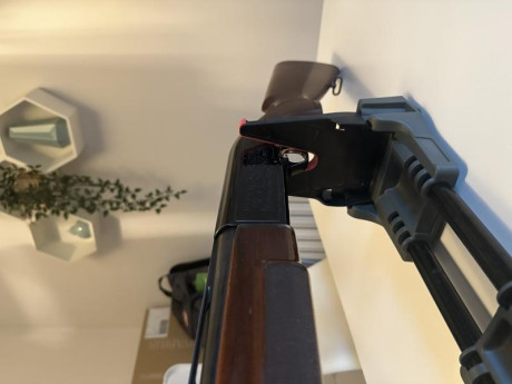 Con choques intercambiables.
Escopeta increíble , robusta .
Cañón de 71cm.
Calibre 12.

500eu

Hablarme 21