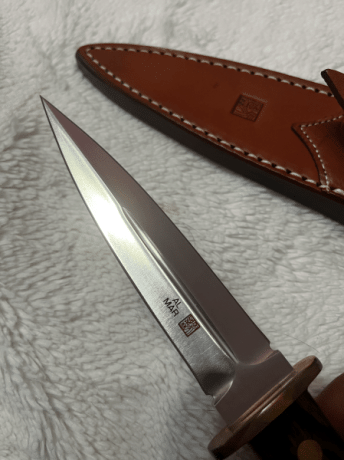 Vendo esta fantastica daga, de los 80 90, japonesa, hecha por encargo del FBI para sus agentes. Es una 31