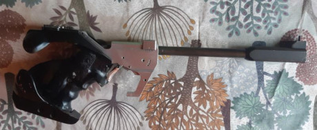 Se vende 500 €

Cacha M distra retocada   Y   zurda M Rink solo pasta añadida, se puede quitar facil....
 00