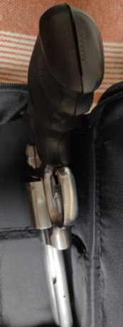 Buenas. Tal y como  he dicho en el enunciado.
Vendo Revolver S&W 686 muy bien conservado y en perfecto 00