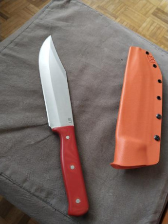 Artesano Manuel De La Torre Acero 420Mova, cachas G10 95€. 10