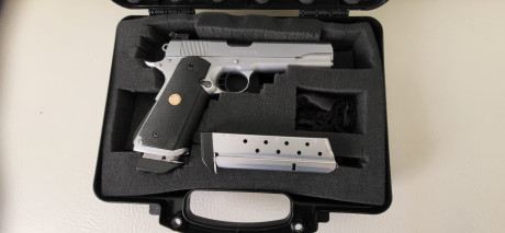 Se vende colt 1911 mkIV serie 80.
El calibre es el 9mm.
Precio 800 euros mas envio si lo hubiese.
Para 02