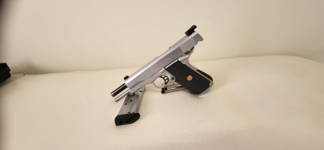 Se vende colt 1911 mkIV serie 80.
El calibre es el 9mm.
Precio 800 euros mas envio si lo hubiese.
Para 00