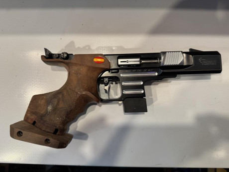 Buenas tardes,Pardini .32 ,transporte incluido,precio 1100 euros,no negociable,whatsapp 651160694,un saludo. 00