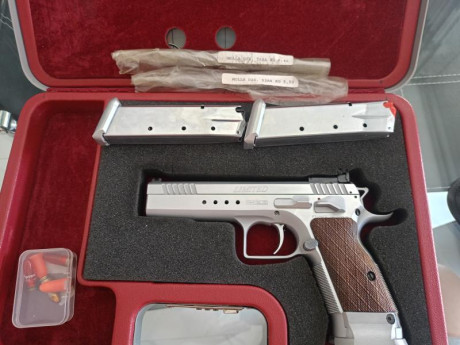 Buenas pongo ala venta una maravilla de pistola tanfoglio limited custom  cañón cónico bull barrel del 02