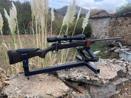 En venta rifle de cerrojo Xbolt ajustable Brown, en calibre 300 win mag. Se compró nuevo el año pasado 00