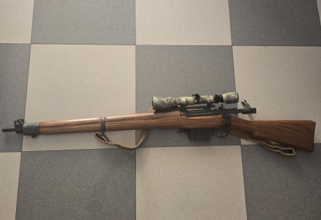 Hola. Me dispongo a continuar con el vaciado de mi armero y el siguiente es un impecable fusil Lee Enfield 00