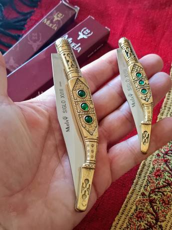 Se pone en venta estás piezas Muela, modelo ML12 y ML9,, acero 440. Pertenecientes a la serie Siglo XVIII, 01