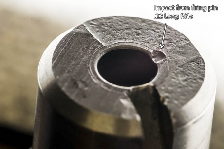 Hola  tengo una carabina cl 22 ar7 explorer alguien me puede decir x q no  carga la segunda bala cuando 90