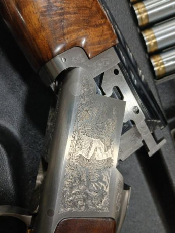 Escopeta Superpuesta Browning 725 Hunter, cañones de 76 ctms., calibre 12/76, 5 chokes interiores Invector 11