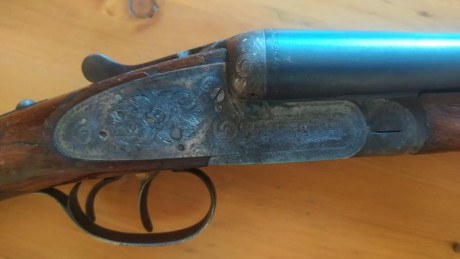 Vendo escopeta paralela calibre 12 Ignacio Ugartechea. En buen estado. Perteneció a un familiar y pasó 01