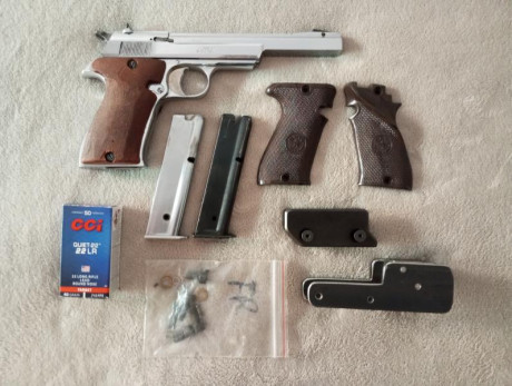 Vendo pistola marca STAR, modelo FR Sport, calibre .22lr, niquelada, toda de buen acero, de simple acción, 01