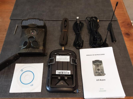 Envio imagenes al teléfono de esta camara de caza y vigilancia es instantáneo, se realiza mediante email. 01