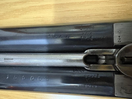 Hola! 
Querría saber algo más de esta escopeta, si alguien puede ayudarme. Es una Pedro Arrizabalaga, 31