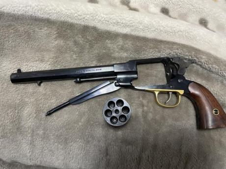 Vendo o cambio Remington 1858 de Euroarms cal 44. Siempre lo he tenido colgado en la pared, y no he disparado 01