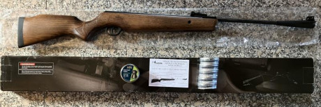 Hola, pongo en venta esta Fenix 400 es calibre 6,35 sin apenas uso prácticamente a estrenar , incluye 01