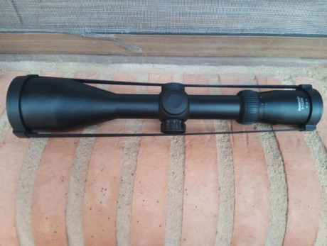 Vendo visor Nikko Stirling Diamond 3-12x56 en excelente estado de conservación, comprado por mi nuevo.
Se 00