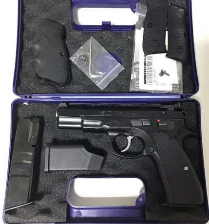 CZ 75B en perfecto estado. Solo utilizada en precisión. Poco uso.
Maletín original. 
2 cargadores originales.
Alza 02