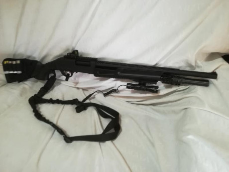 Hola a tod@s, busco corredera de cañón corto o no muy largo, tipo Franchi, Mossberg, Winchester defender 30