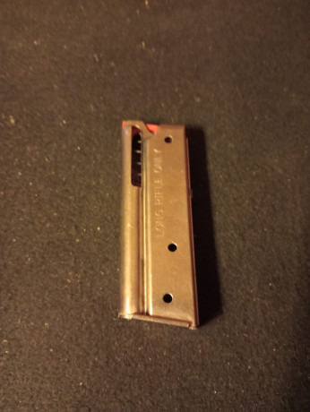 SE VENDE CARGADOR PARA CARABINA MARLIN PAPOUSE CAL. 22 LR. PRACTICAMENTE NUEVO. MUY DIFICIL DE OBTENER. 02