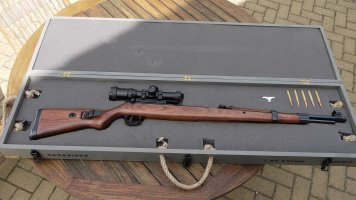 Buenas noches, confieso mi ignorancia total sobre el tema de las armas de aire comprimido, tengo algunas 40