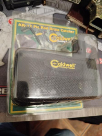 Vendo mi S&w camo 300Bk. Lo vendo por no usar , regalo funda táctica, punto rojo,alza y punto de mira, 31