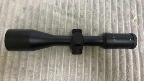 Pongo a la venta el visor de un amigo, es un Leica Fortis de 2,5-15x56 con su paralaje y retícula iluminada.
El 02