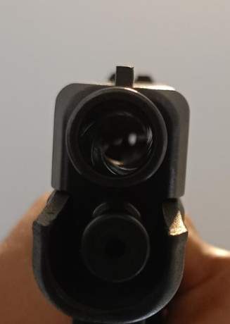 Vendo Glock 30 del calibre .45 ACP tal y como se muestra en las fotos.
Incluye maletín, dos cargadores, 12