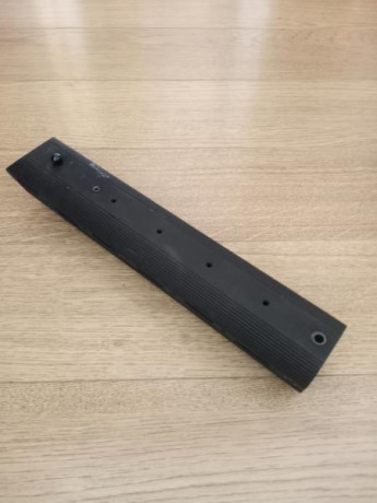 Vendo Ar15 guardamanos flotante para longuitud de toma de gases rifle

100€ envio incluido 11