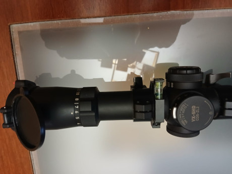Buenas tardes, un amigo mío pone en venta un visor Leupold VX-5 3-15X56 HD, le hago el favor de ponérselo 01
