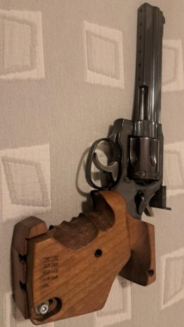 Saludosba todos los miembros del foro. Vendo revolver Manurhin MR38 del 38 SP, está completamente nuevo 01