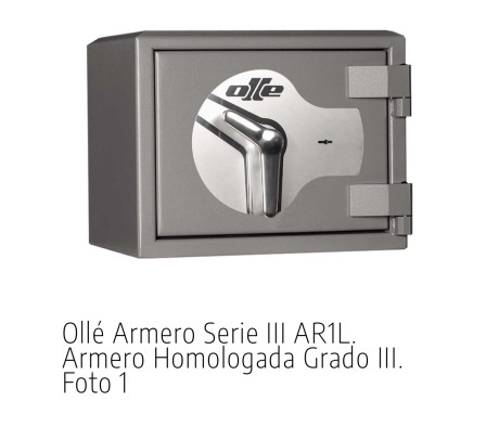 Se vende armero prácticamente nuevo, de la marca olle serie III, modelo AR-1L homologado, con su certificado 01