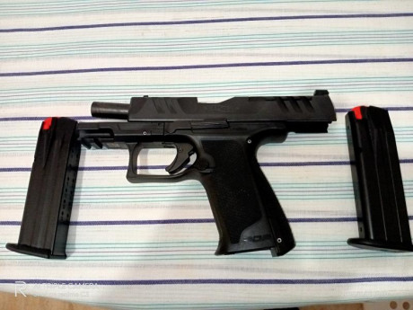 Buenas
Se Vende,unico propietario
Menos de 100 disparos
Calibre 9 Pb, Guiada en A
2 cargadores de 15
Caja 02