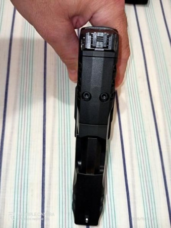 Buenas
Se Vende,unico propietario
Menos de 100 disparos
Calibre 9 Pb, Guiada en A
2 cargadores de 15
Caja 12